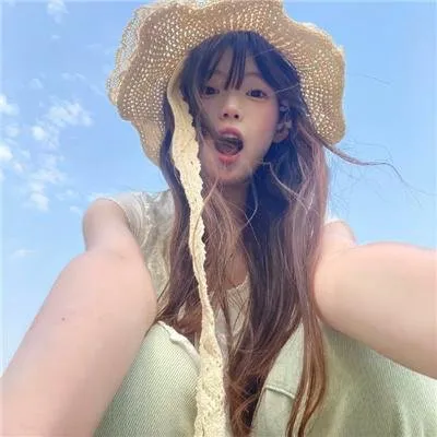 宫崎骏治愈童话《魔女宅急便》国日双语：骑着扫帚的13岁小魔女，每个女孩成长的必经之路