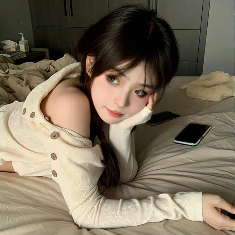 爆笑温情喜剧《奇怪的她》沈恩敬：70岁毒舌老奶奶突然变回20岁少女，重返青春疯狂追梦