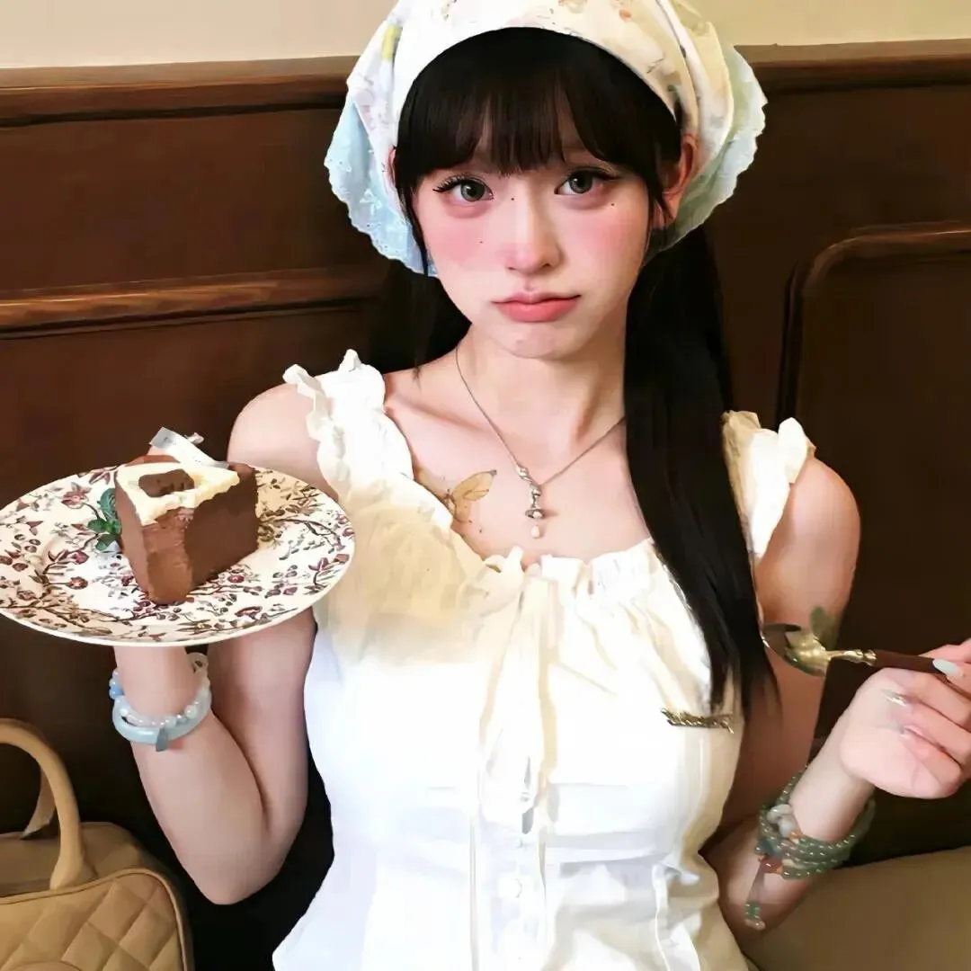 【极致血腥暴力】《杀手阿一》三池崇史无删减原盘：胆小懦弱却能把人劈成两半的变态杀手，感官刺激的天花板